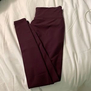 Athleta Burgundy Leggings Size M